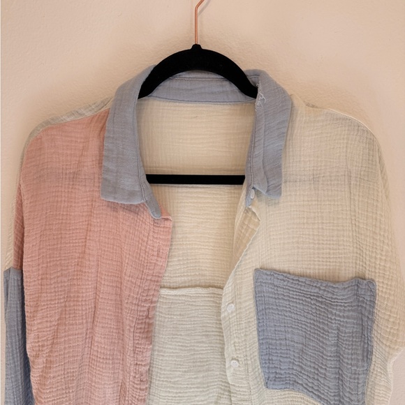 Colorblock Button-Up Shirt - Picture 2 of 3